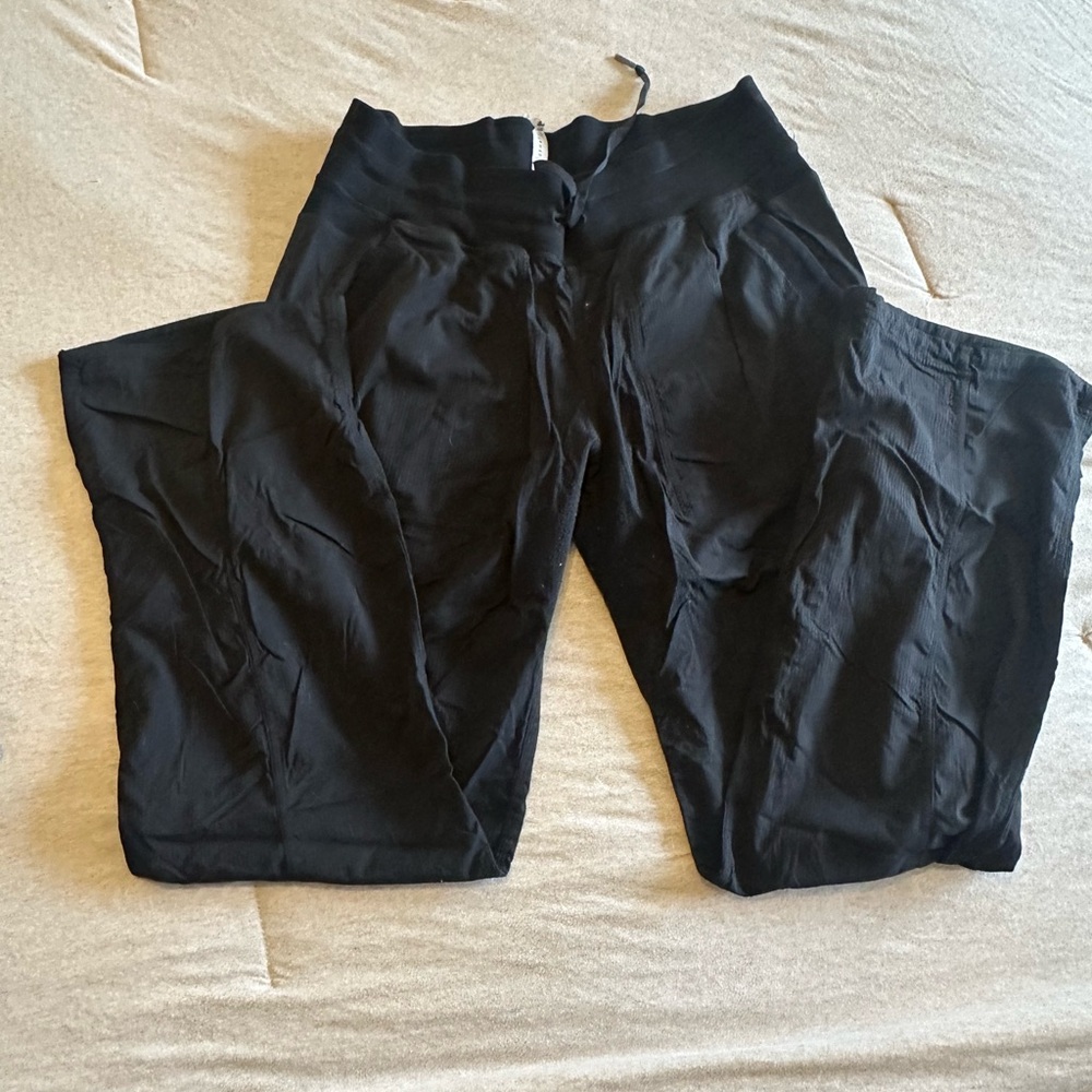 LuluLemon pants
